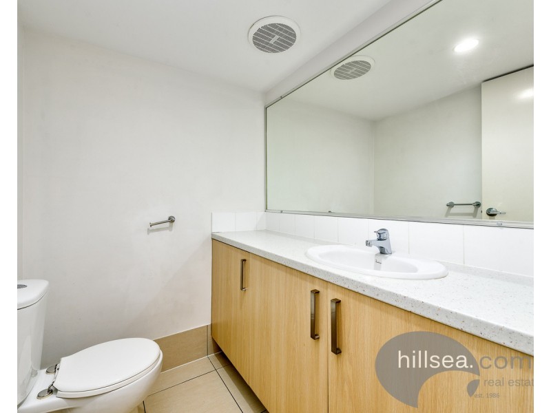 4/49 Usher Avenue, Labrador QLD 4215