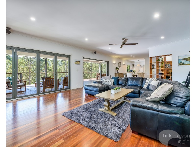 11 Tandou Court, Maudsland QLD 4210