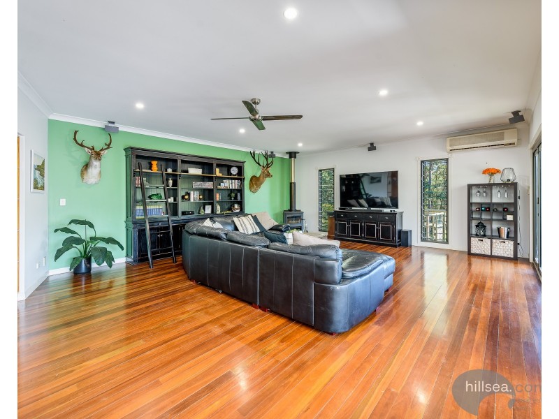 11 Tandou Court, Maudsland QLD 4210