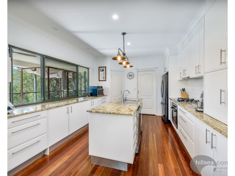 11 Tandou Court, Maudsland QLD 4210