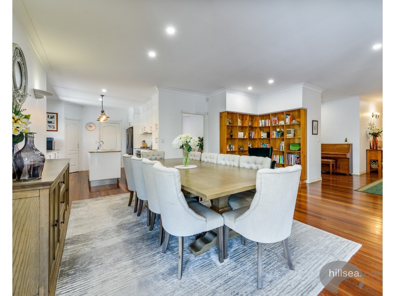 11 Tandou Court, Maudsland QLD 4210