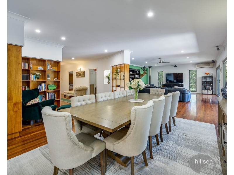 11 Tandou Court, Maudsland QLD 4210