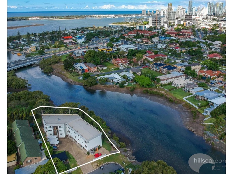 4/15 Huth Street, Labrador QLD 4215