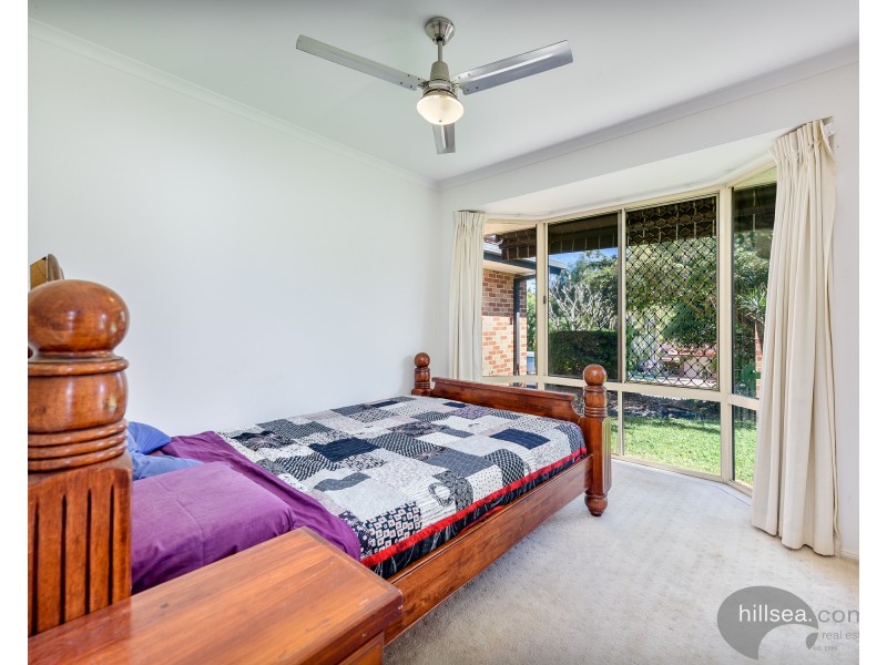 25 Cootharaba Drive, Helensvale QLD 4212