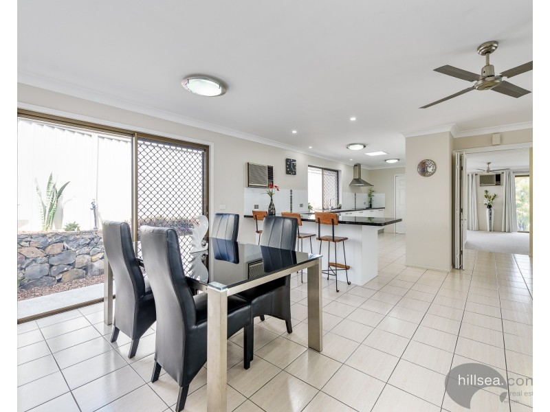 6 Lyons Court, Arundel QLD 4214