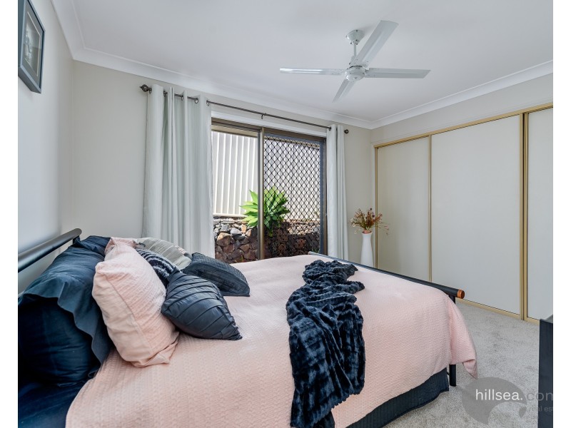 6 Lyons Court, Arundel QLD 4214
