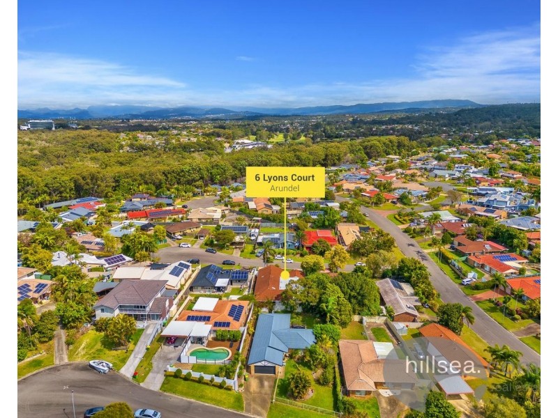 6 Lyons Court, Arundel QLD 4214