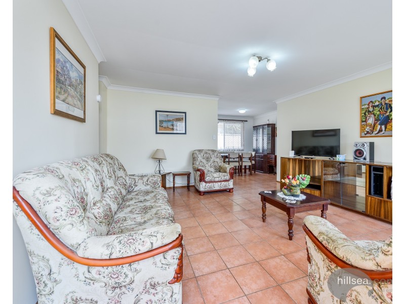 2/44 Harley Street, Labrador QLD 4215