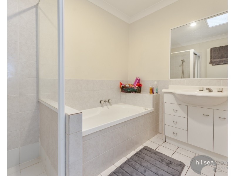 33/1 Hervey Street, Pacific Pines QLD 4211