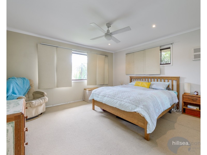72 Poinsettia Avenue, Runaway Bay QLD 4216