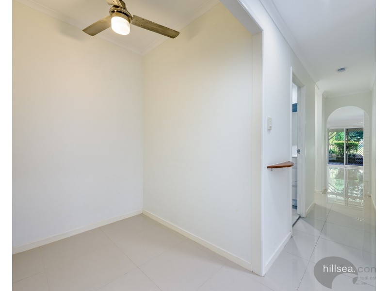 2/8 Ash Court, Arundel QLD 4214