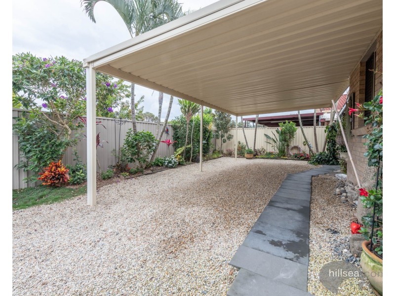 1/12 Avi Court, Labrador QLD 4215