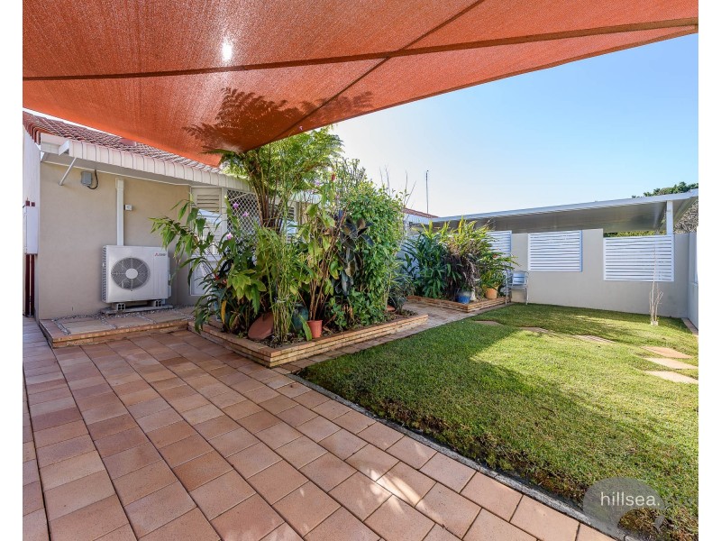 1/10 Stephanie Court, Labrador QLD 4215