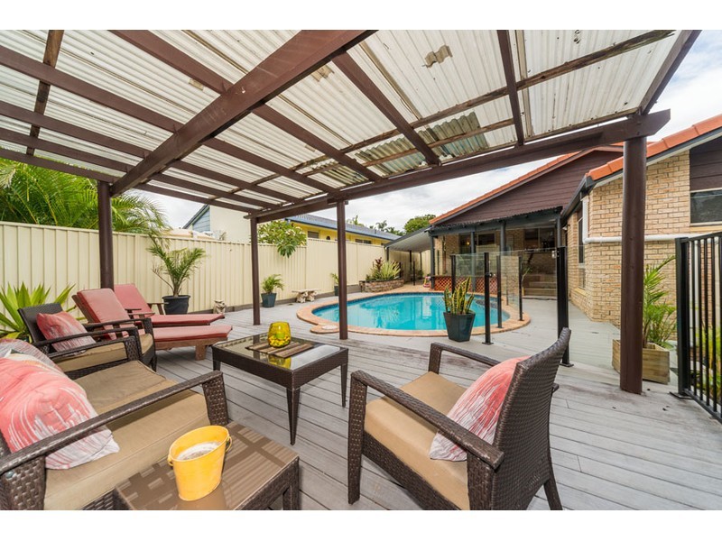 26 Masters Street, Arundel QLD 4214