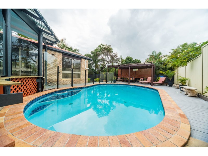 26 Masters Street, Arundel QLD 4214