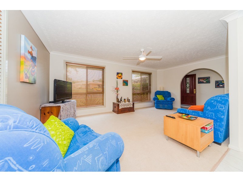 50 Allied Drive, Arundel QLD 4214