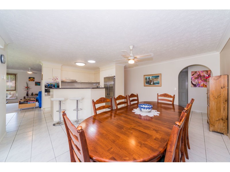 50 Allied Drive, Arundel QLD 4214