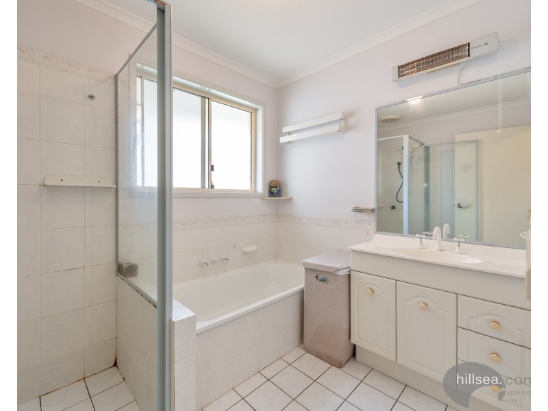 34 Cootharaba Drive, Helensvale QLD 4212