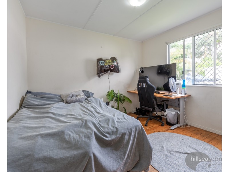 94 Robert Street, Labrador QLD 4215