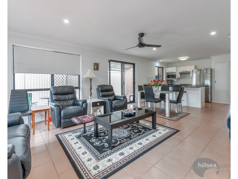 12 Angelo Avenue, Coombabah QLD 4216