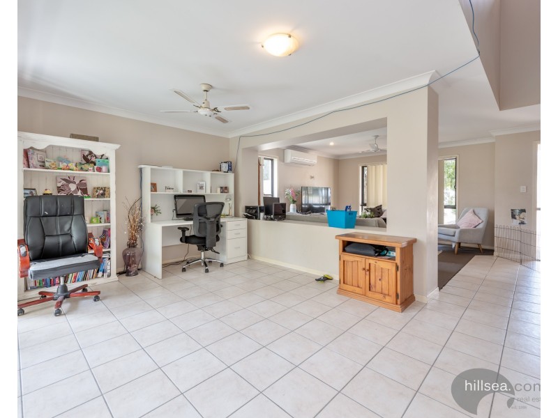 1 Katie Court, Arundel QLD 4214