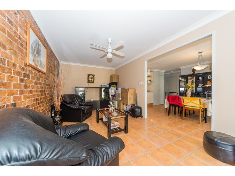 2/8 Jessica Court, Arundel QLD 4214