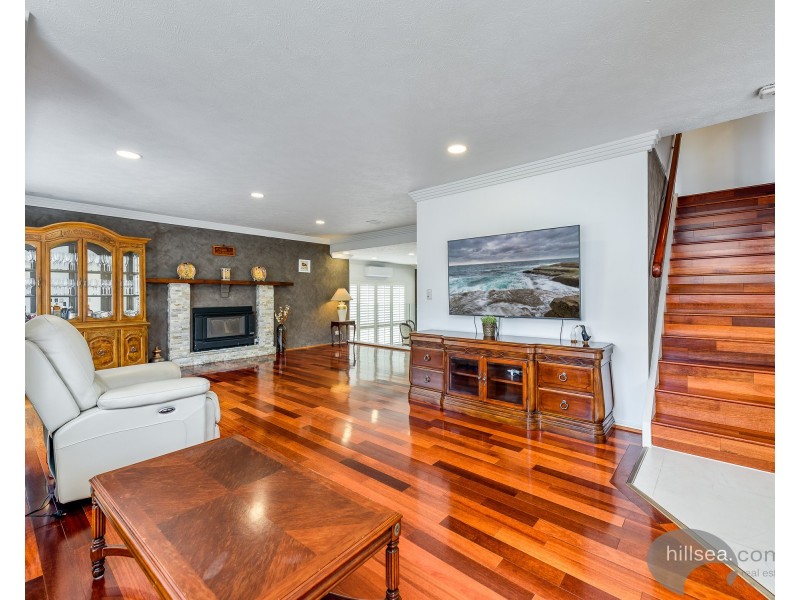 70 Arnold Palmer Drive, Parkwood QLD 4214