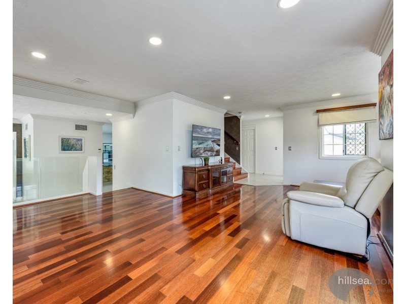 70 Arnold Palmer Drive, Parkwood QLD 4214