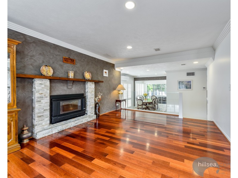 70 Arnold Palmer Drive, Parkwood QLD 4214