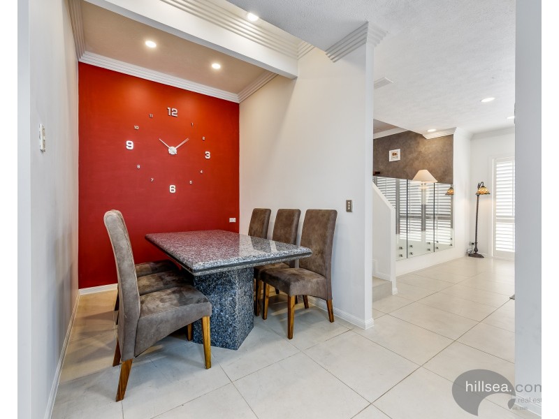 70 Arnold Palmer Drive, Parkwood QLD 4214