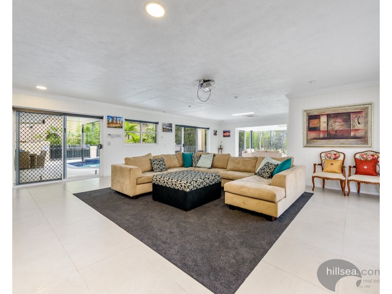 70 Arnold Palmer Drive, Parkwood QLD 4214