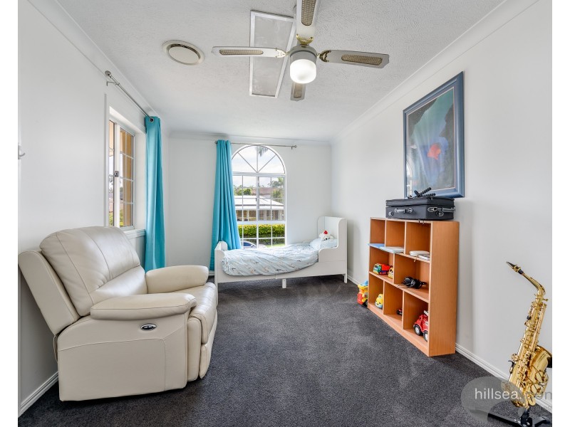 70 Arnold Palmer Drive, Parkwood QLD 4214