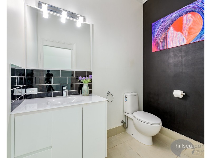 70 Arnold Palmer Drive, Parkwood QLD 4214