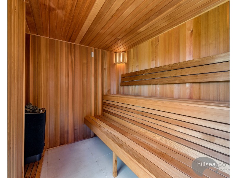 70 Arnold Palmer Drive, Parkwood QLD 4214