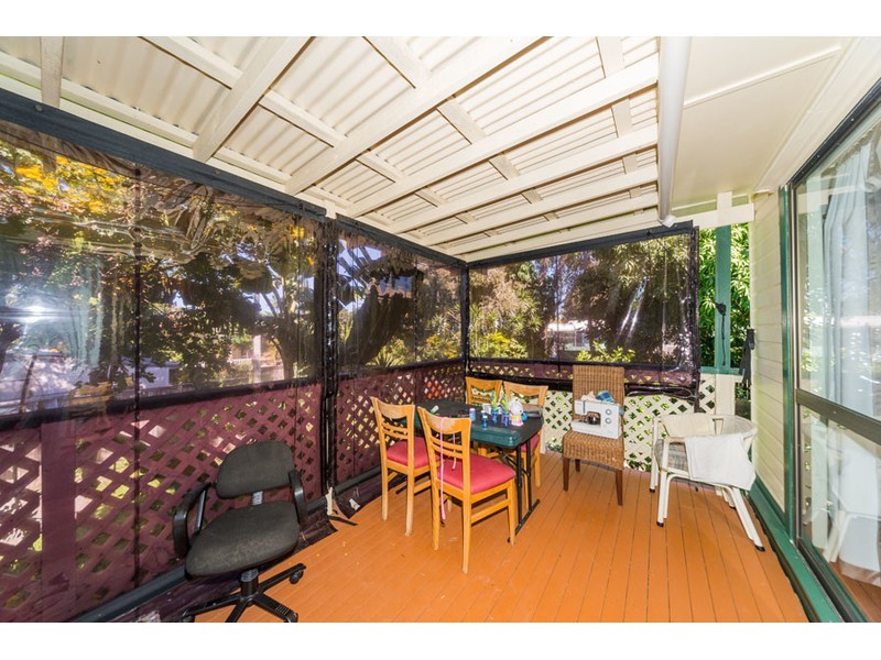 8 Heydon Avenue, Labrador QLD 4215