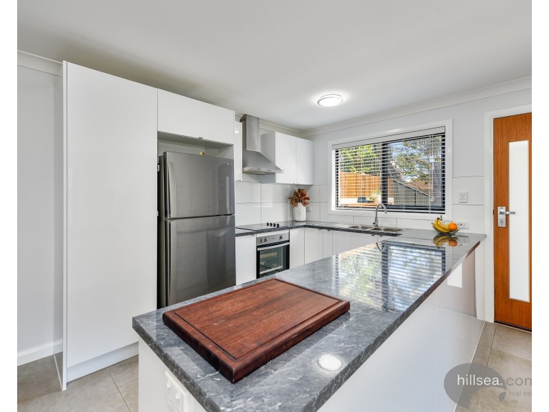 1/11 Stephanie Court, Labrador QLD 4215