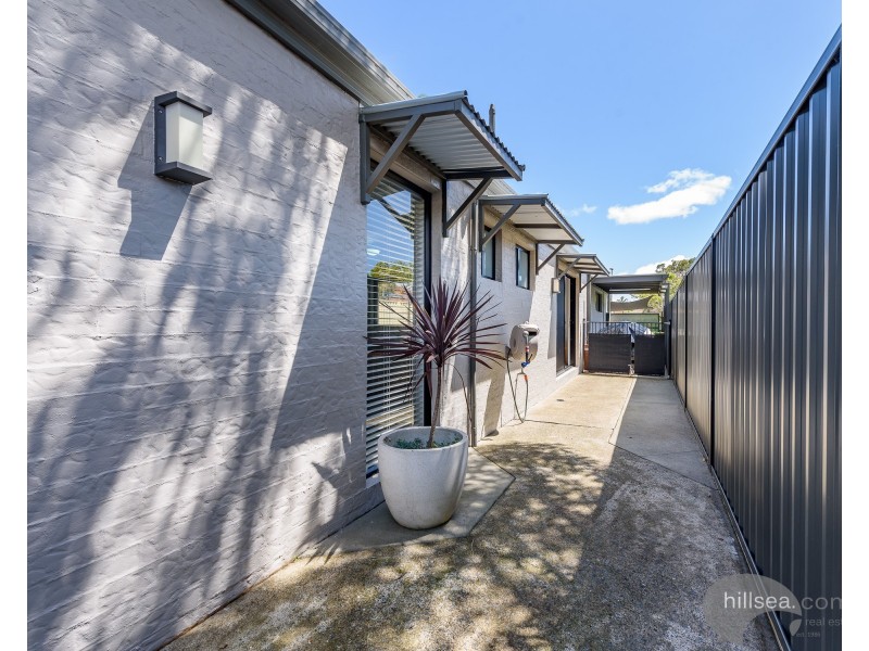 1/11 Stephanie Court, Labrador QLD 4215