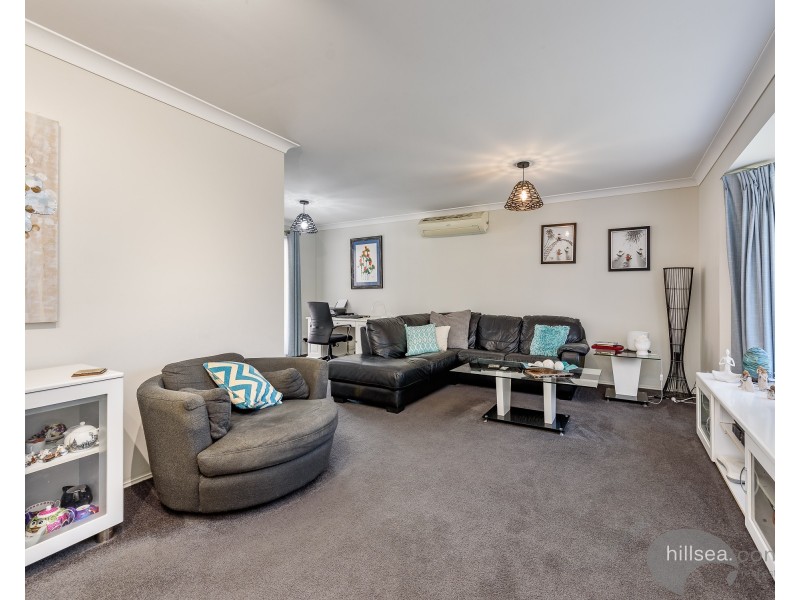 32 Masters Street, Arundel QLD 4214