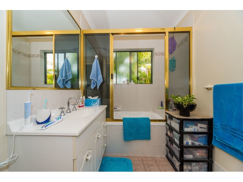 8/442 Pine Ridge Road, Coombabah QLD 4216