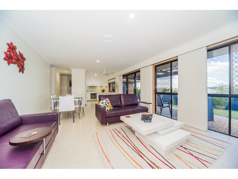 6 Watkins Court, Ormeau QLD 4208