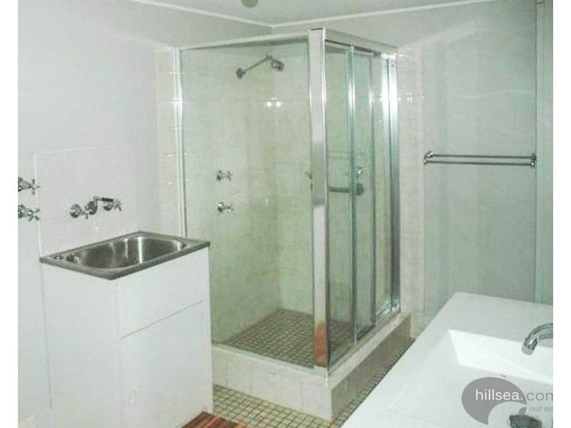 6/15 Huth Street, Labrador QLD 4215
