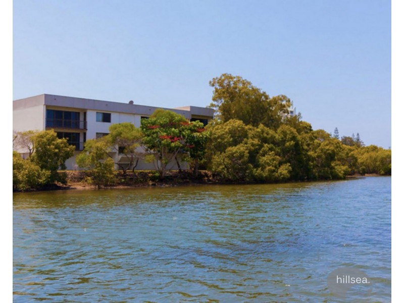 6/15 Huth Street, Labrador QLD 4215