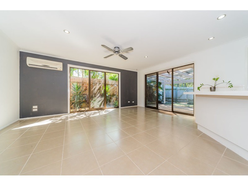 23 Footscray Court, Arundel QLD 4214
