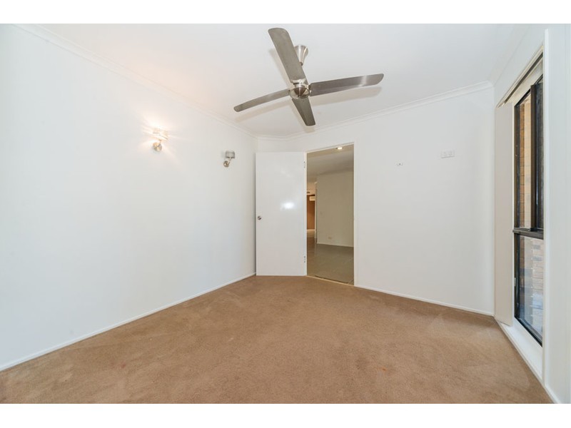 23 Footscray Court, Arundel QLD 4214