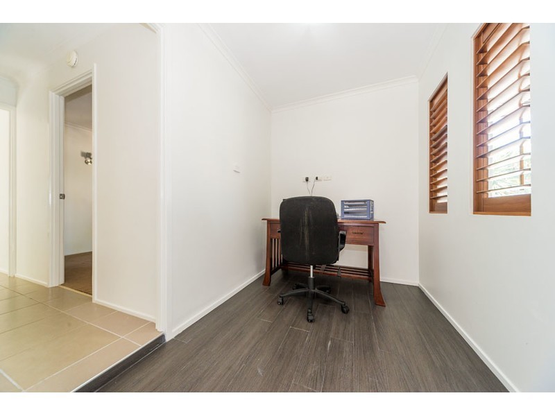 23 Footscray Court, Arundel QLD 4214