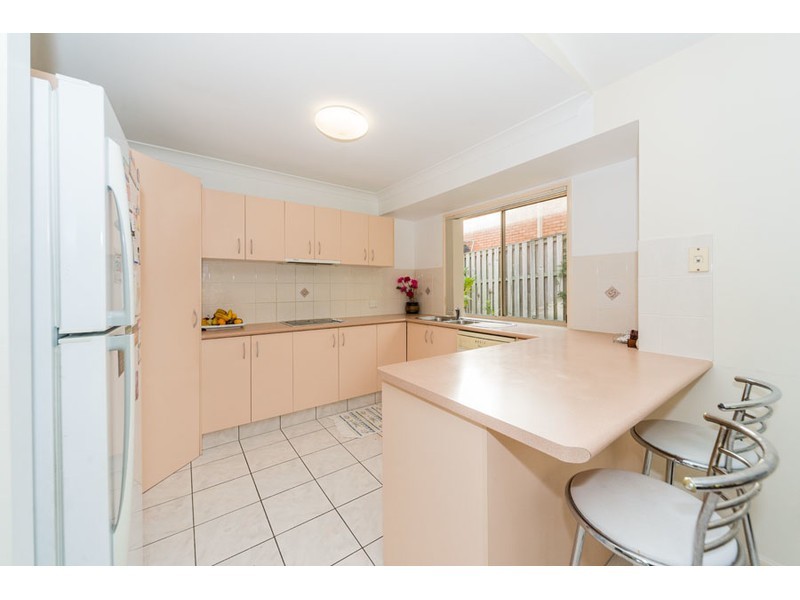 5 Equador Court, Pacific Pines QLD 4211