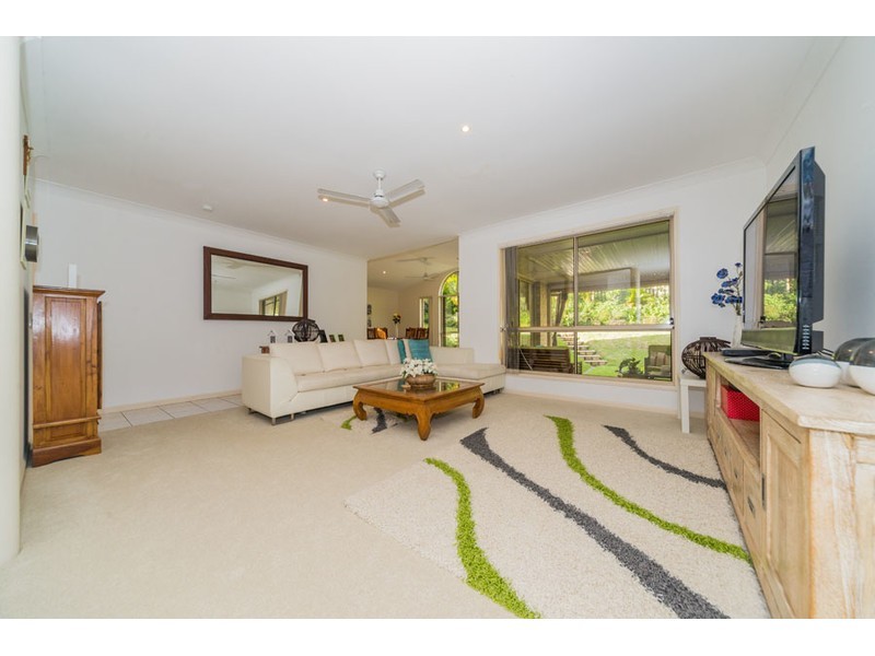 5 Equador Court, Pacific Pines QLD 4211