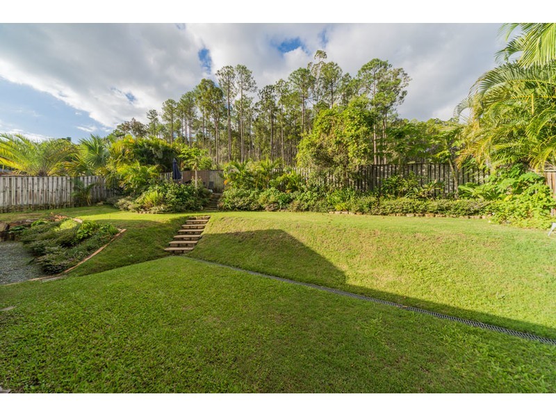 5 Equador Court, Pacific Pines QLD 4211