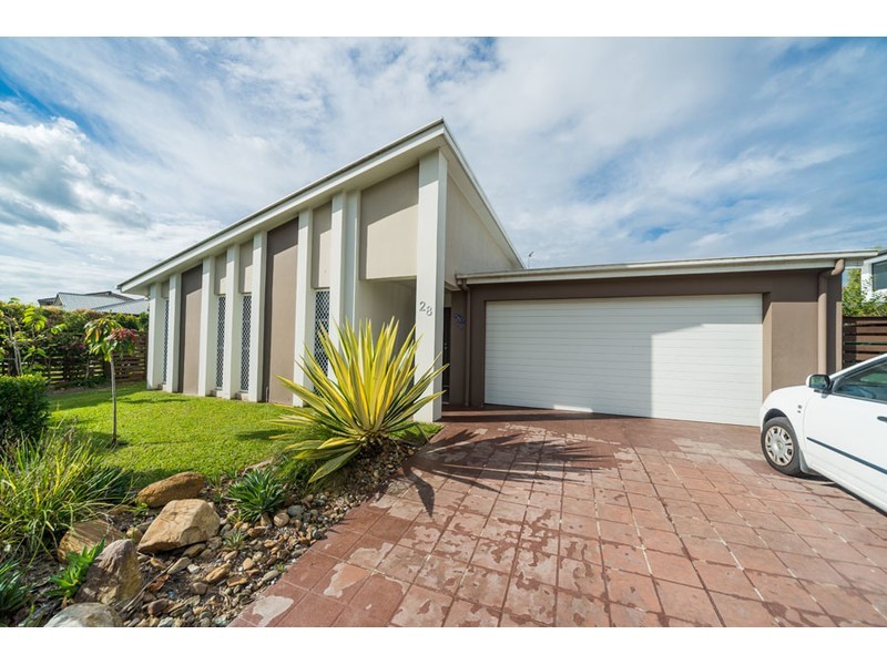 28 Bahkeeta Street, Oxenford QLD 4210