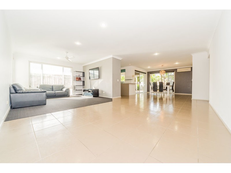 28 Bahkeeta Street, Oxenford QLD 4210